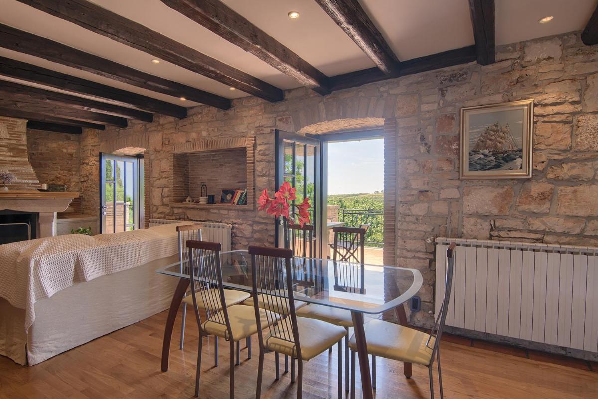 Holiday Home Kukurin Bale Eksteriør bilde