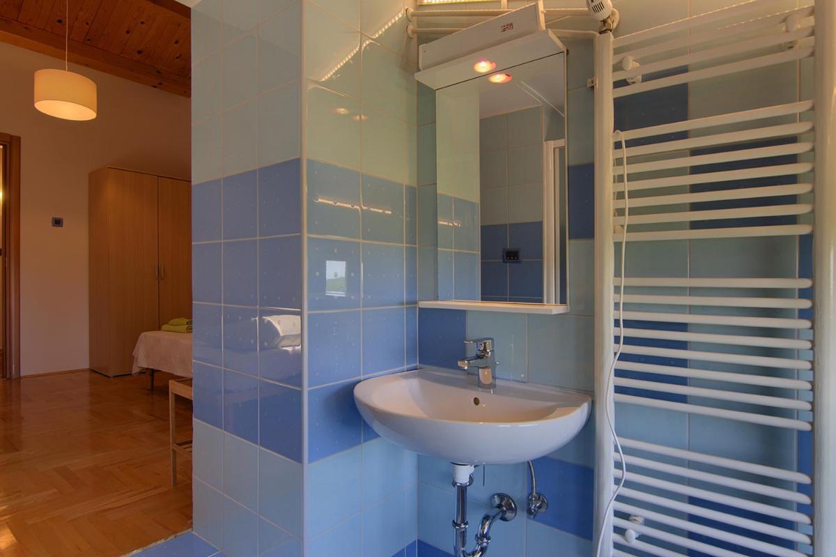 Holiday Home Kukurin Bale Eksteriør bilde